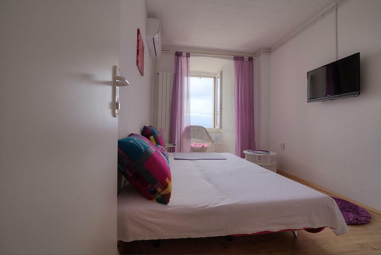 סנג' Apartments & Rooms Josephine מראה חיצוני תמונה