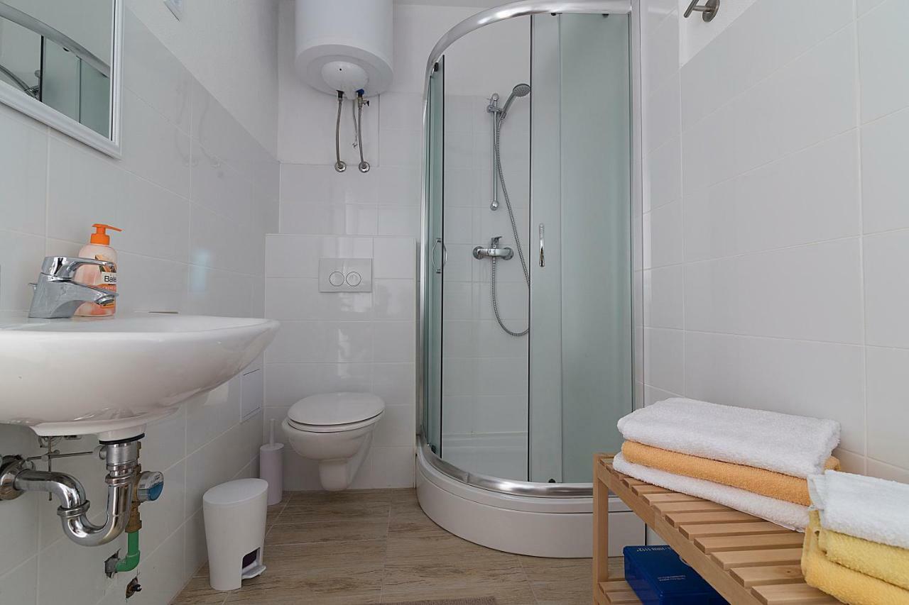סנג' Apartments & Rooms Josephine מראה חיצוני תמונה