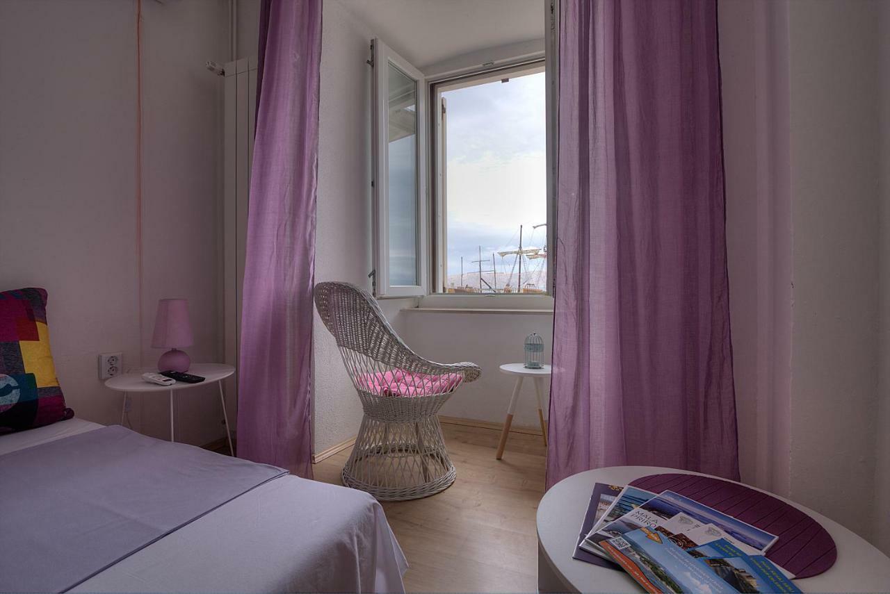 סנג' Apartments & Rooms Josephine מראה חיצוני תמונה